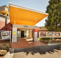 Nightcap at Coolaroo Hotel - Hotels Melbourne