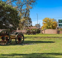 Quality Inn Carriage House - Hotels Melbourne