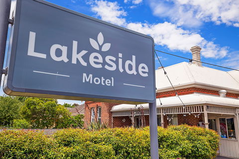 Hamilton Lakeside Motel - Hotels Melbourne 2
