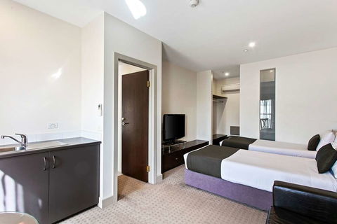 Quality Inn Heritage on Lydiard - Hotels Melbourne 12