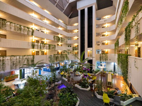 Novotel Darwin Atrium - Hotels Melbourne 2