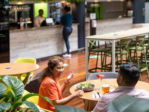 Novotel Darwin Atrium - Hotels Melbourne 13