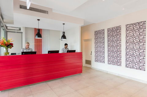 Oaks Elan Darwin - Hotels Melbourne 1