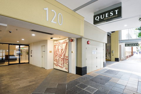 Quest River Park Central - Hotels Melbourne 0