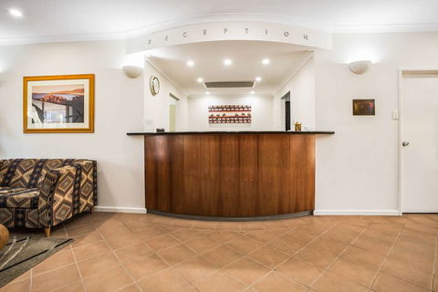 Karratha Central Apartments - Hotels Melbourne 1