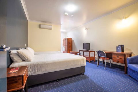 Atherton Hotel - Hotels Melbourne 2