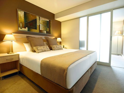 Oaks Embassy - Hotels Melbourne 2