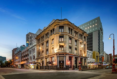 Quest Savoy - Hotels Melbourne 0
