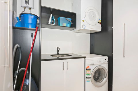 Astra Apartments Perth - Hotels Melbourne 15