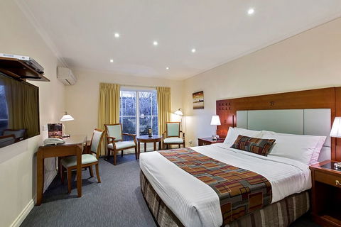 Best Western Plus The Buckingham Inn - Hotels Melbourne 2
