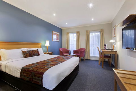 Best Western Plus The Buckingham Inn - Hotels Melbourne 4