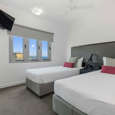 H On Mitchell Apartment Hotel - Hotels Melbourne 4