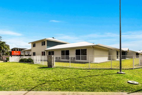 Econo Lodge Beachside - Hotels Melbourne 0