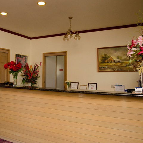 Pines Country Club Motor Inn - Hotels Melbourne 1