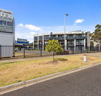 Quality Inn Taylors Lakes Motel - Hotels Melbourne