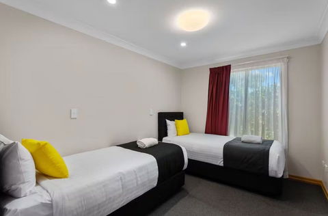 Eastgate On The Range Motel - Hotels Melbourne 1