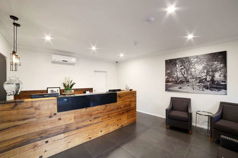 Best Western Plus Bolton On The Park - Hotels Melbourne 1