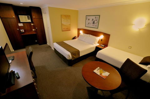 Hospitality Kalgoorlie, SureStay By BW - Hotels Melbourne 1