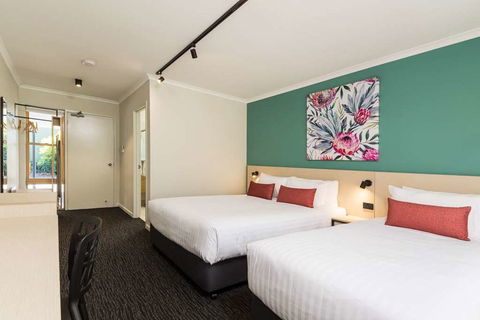 NIghtcap at Balaclava Hotel - Hotels Melbourne 2