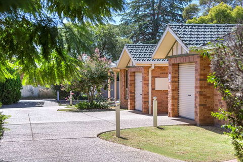 Best Western Ambassador Inn - Hotels Melbourne 1