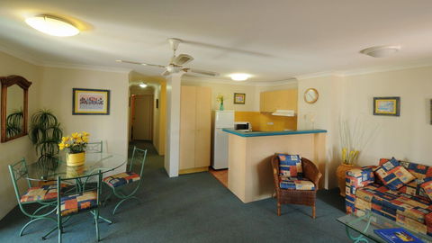 Aruba Beach Resort - Hotels Melbourne 1
