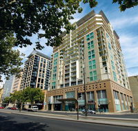 Oaks Embassy - Hotels Melbourne