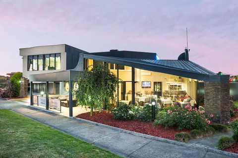 Best Western Mahoneys Motor Inn - Hotels Melbourne 1