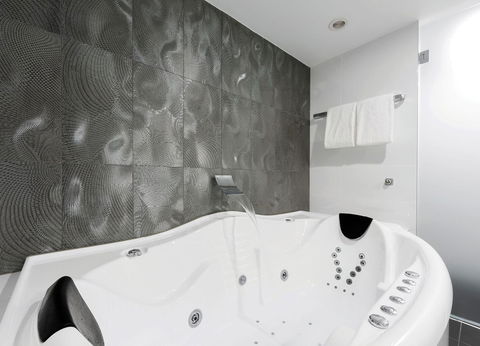 Avenue Hotel Canberra - Hotels Melbourne 4