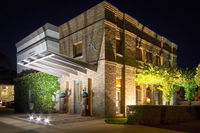 Book Orange Accommodation Vacations Hotels Melbourne Hotels Melbourne