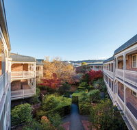 Adina Serviced Apartments Canberra Kingston - Hotels Melbourne