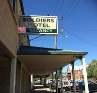 Soldiers Motel - Hotels Melbourne