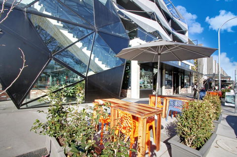 IQ Smart Apartments 704 Braddon ACT - Hotels Melbourne 0