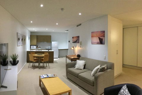 Wallaroo Marina Waterfront Luxe Apartment - Hotels Melbourne 2