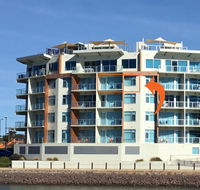 Wallaroo Marina Waterfront Luxe Apartment - Hotels Melbourne