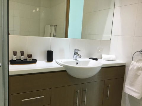 Wallaroo Marina Waterfront Luxe Apartment - Hotels Melbourne 18