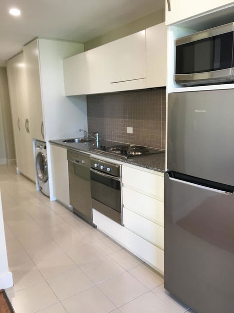 Beachside Luxury Apartments One & Two Bedroom In Beachfront Oaks Pier Building - Hotels Melbourne 21