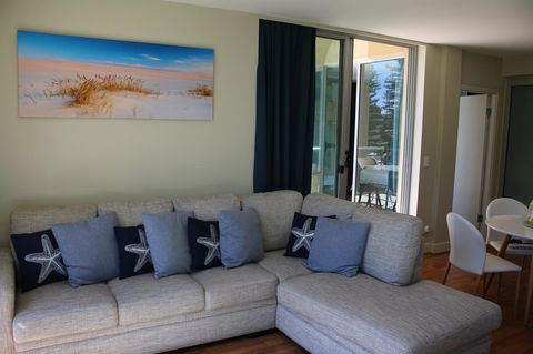 Beachside Luxury Apartments One & Two Bedroom In Beachfront Oaks Pier Building - Hotels Melbourne 12