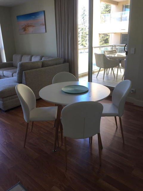 Beachside Luxury Apartments One & Two Bedroom In Beachfront Oaks Pier Building - Hotels Melbourne 18