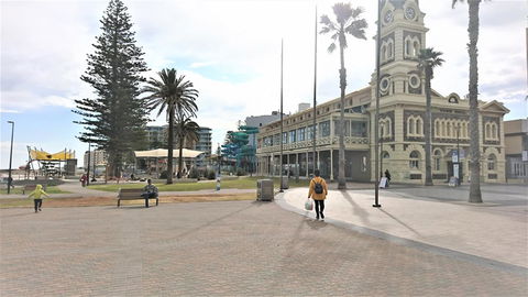 Hi 5 Glenelg Studio Apartment - Hotels Melbourne 26