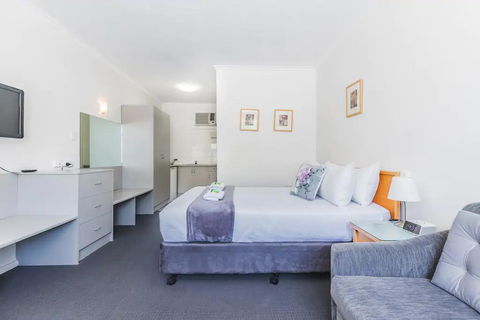 Hi 5 Glenelg Studio Apartment - Hotels Melbourne 2