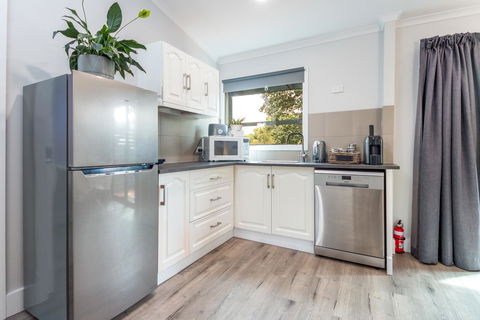 McLaren Vale Getaway - Hotels Melbourne 9