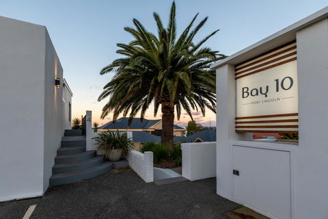 Bay 10 - Suites And Apartments - Hotels Melbourne 21