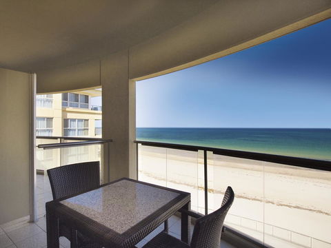 Oaks Glenelg Plaza Pier Suites - Hotels Melbourne 4