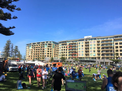 Beachside Luxury Getaway In Glenelg - Hotels Melbourne 20