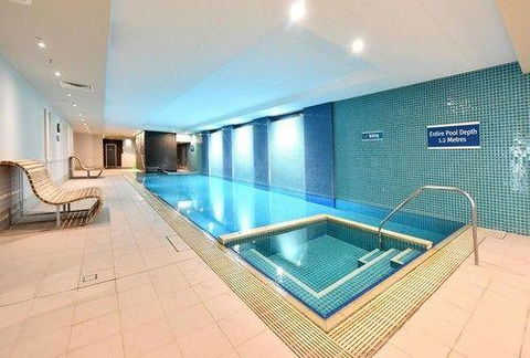 Beachside Luxury Getaway In Glenelg - Hotels Melbourne 6