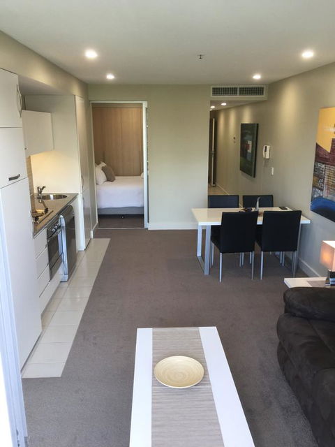 Beachside Luxury Getaway In Glenelg - Hotels Melbourne 18