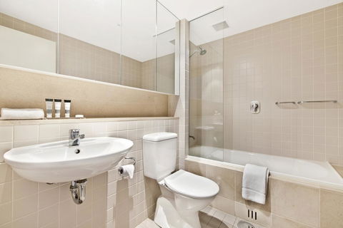 Glenelg Seaside Apartment - Hotels Melbourne 12
