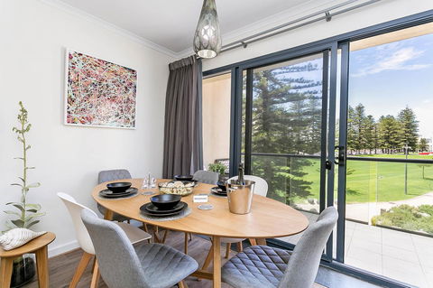Heart Of Glenelg BnB - Hotels Melbourne 11