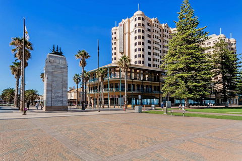 Heart Of Glenelg BnB - Hotels Melbourne 25