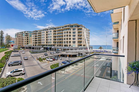 Heart Of Glenelg BnB - Hotels Melbourne 13
